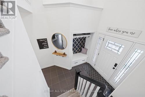 20 Carleton Trail, New Tecumseth, ON -  Photo Showing Other Room