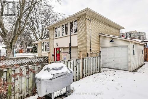 25 Rowatson Road, Toronto, ON - Outdoor