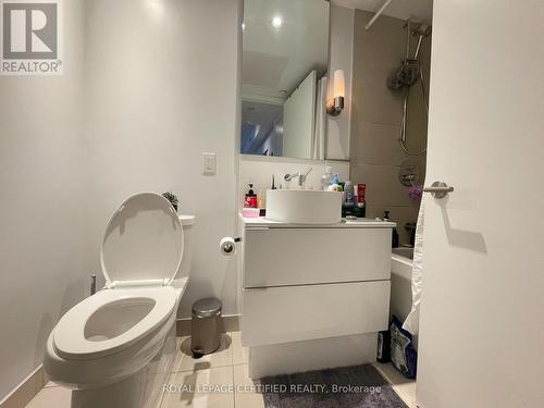 301 - 185 Roehampton Avenue, Toronto, ON 