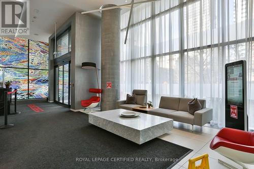 301 - 185 Roehampton Avenue, Toronto, ON 