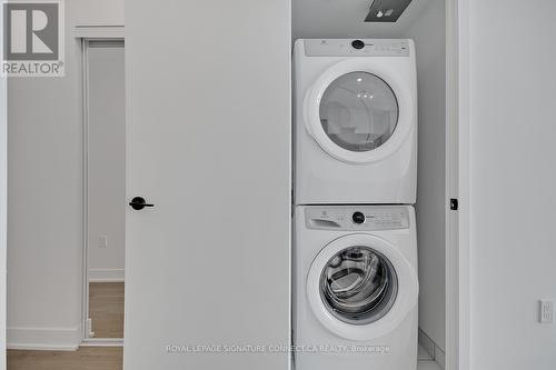620 - 50 George Butchart Drive, Toronto, ON - Indoor Photo Showing Laundry Room
