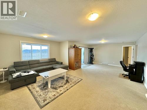 116 Eagle Crescent, Williams Lake, BC - Indoor Photo Showing Living Room