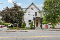 53 Boul. St-Joseph  Gatineau (Hull), QC J8T 7W3