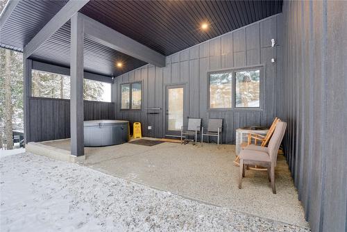 9973 Purcell Drive, Vernon, BC - Indoor Photo Showing Other Room