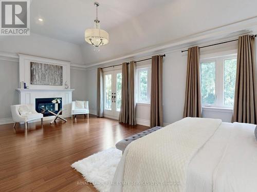 Features Gas Fireplace, Walk Out to Balcondy - 1511 Haig Boulevard, Mississauga, ON - Indoor Photo Showing Bedroom