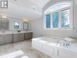 Luxurious Primary Ensuite, Heated Flr, Glass Show - 