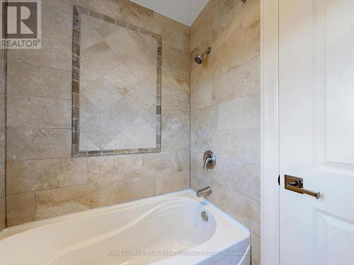 1511 Haig Boulevard, Mississauga, ON - Indoor Photo Showing Bathroom