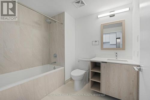 805 - 1007 The Queensway, Toronto, ON - Indoor Photo Showing Bathroom