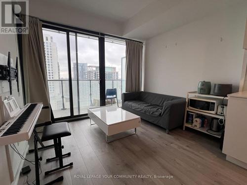 2812 - 161 Roehampton Avenue, Toronto, ON - Indoor