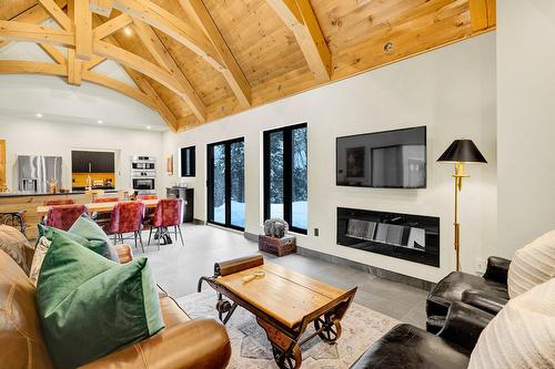 Salon - 15 Ch. De L'Escalade, Morin-Heights, QC - Indoor Photo Showing Living Room With Fireplace