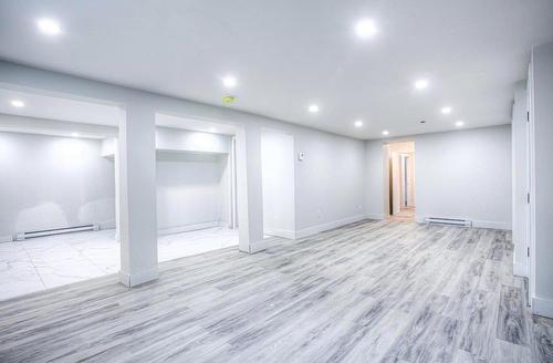 Salle familiale - 1385 Ch. Des Hauteurs, Sainte-Adèle, QC - Indoor