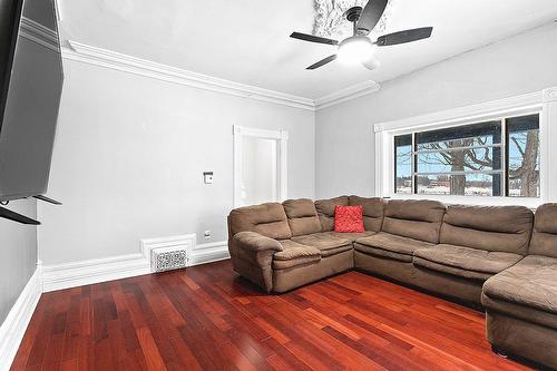 Living room - 38 Route 148, Bristol, QC - Indoor Photo Showing Living Room