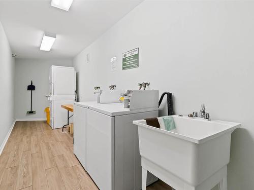 311 93 Kearney Lake Road, Halifax, NS 