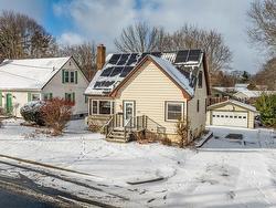 186 Empire Street  Bridgewater, NS B4V 2M2