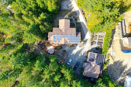 1860 Ashling Rd, Qualicum Beach, BC 