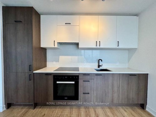 1919-1 Quarrington Lane, Toronto, ON - Indoor Photo Showing Kitchen