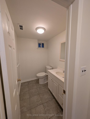 23 Palomino Crescent, Toronto, ON - Indoor Photo Showing Bathroom