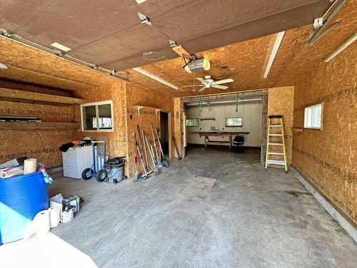 77 Rankin Street, Red Rock, ON - Indoor Photo Showing Garage