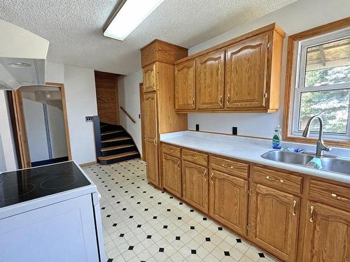 77 Rankin Street, Red Rock, ON - Indoor Photo Showing Kitchen With Double Sink