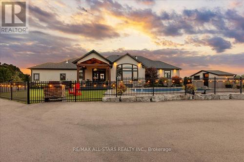 Gorgeous sunsets and outdoor lighting - 247 Ravencrest Road, Georgina, ON - Outdoor