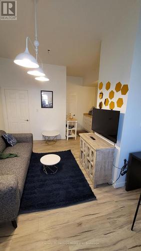 1 - 212 Wilson Street, Hamilton (Landsdale), ON - Indoor