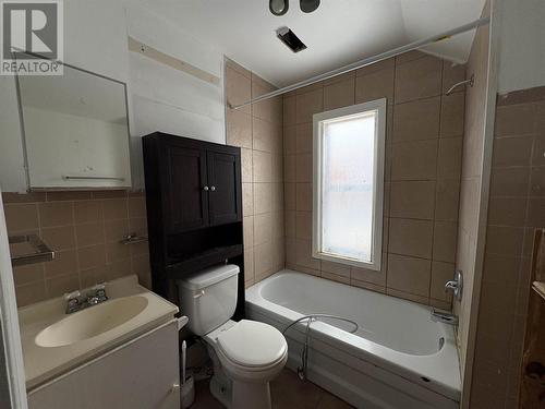 29 Blucher St, Sault Ste. Marie, ON - Indoor Photo Showing Bathroom
