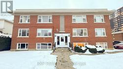 2 - 725 MELBOURNE AVENUE  Ottawa, ON K2A 1X4