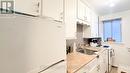 2 - 725 Melbourne Avenue, Ottawa, ON  - Indoor Photo Showing Kitchen 