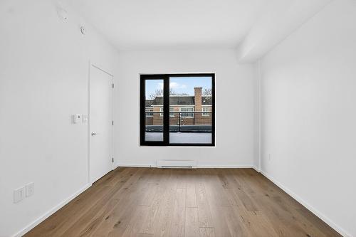 Bedroom - 208-585 Av. Glengarry, Mont-Royal, QC - Indoor Photo Showing Other Room