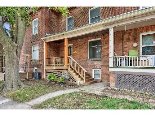 154 Grand Avenue East, Chatham, ON 