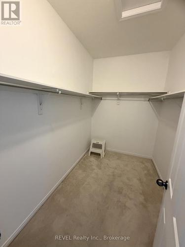 7969 Buckeye Crescent, Niagara Falls (Brown), ON - Indoor With Storage