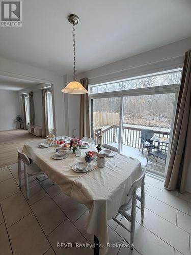 7969 Buckeye Crescent, Niagara Falls (Brown), ON - Indoor Photo Showing Dining Room