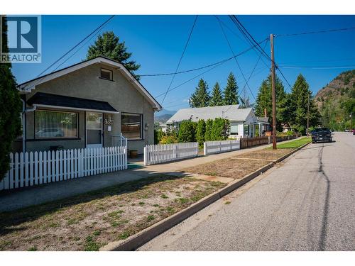 1338 Third Avenue, Trail, BC - Outdoor