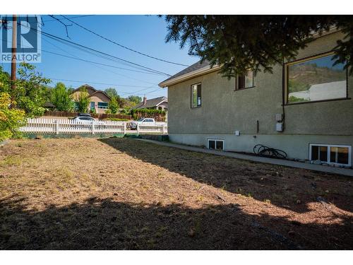 1338 Third Avenue, Trail, BC - Outdoor