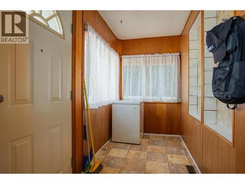 1338 Third Avenue, Trail, BC - Indoor