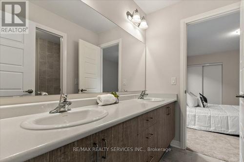 478 Robert Woolner Street, North Dumfries, ON - Indoor Photo Showing Bathroom
