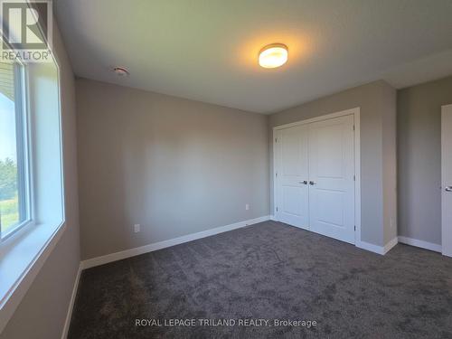 111 Styles Drive, St. Thomas, ON - Indoor Photo Showing Other Room