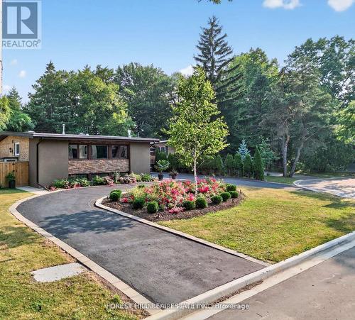 9 Tadcaster Place, Toronto, ON - Outdoor