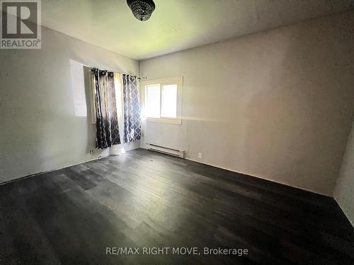 1052 4 Seasons Road, Gravenhurst, ON - Indoor Photo Showing Other Room