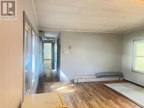 1052 4 Seasons Road, Gravenhurst, ON - Indoor Photo Showing Other Room