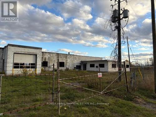 13210 River Road, North Dundas, ON 