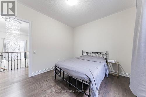 61 Ross Vennare Crescent, Vaughan, ON - Indoor Photo Showing Bedroom