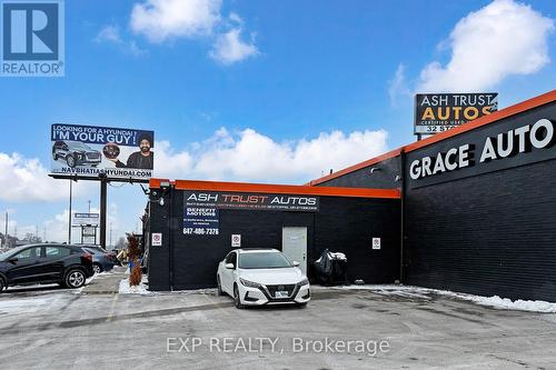 32 Stoffel Drive, Toronto, ON 