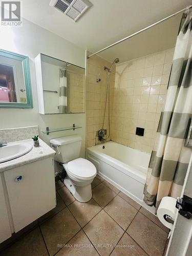 103 - 17 Knightsbridge Road, Brampton, ON - Indoor Photo Showing Bathroom