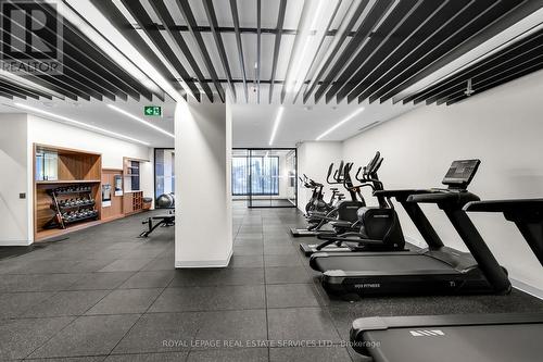 423 - 1037 The Queensway, Toronto, ON - Indoor Photo Showing Gym Room