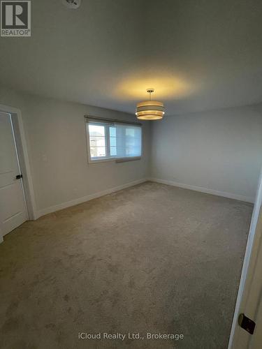 Master Bedroom - 167 Forest Creek Drive, Kitchener, ON - Indoor Photo Showing Other Room