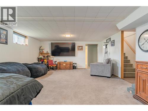 3690 Carnation Drive, Trail, BC - Indoor