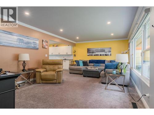 3690 Carnation Drive, Trail, BC - Indoor