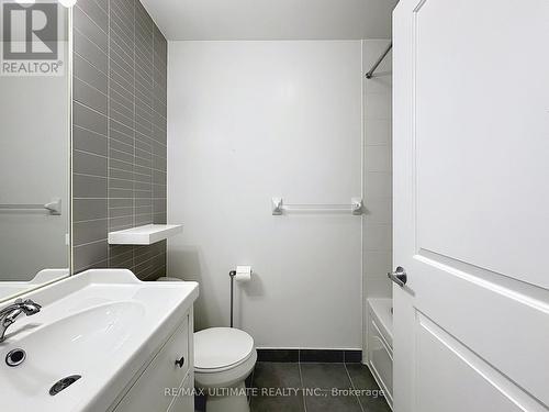 2411 - 235 Sherway Gardens Road, Toronto, ON - Indoor Photo Showing Bathroom