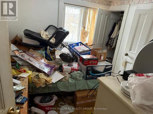 25 Third Avenue, Ottawa, ON - Indoor Photo Showing Other Room